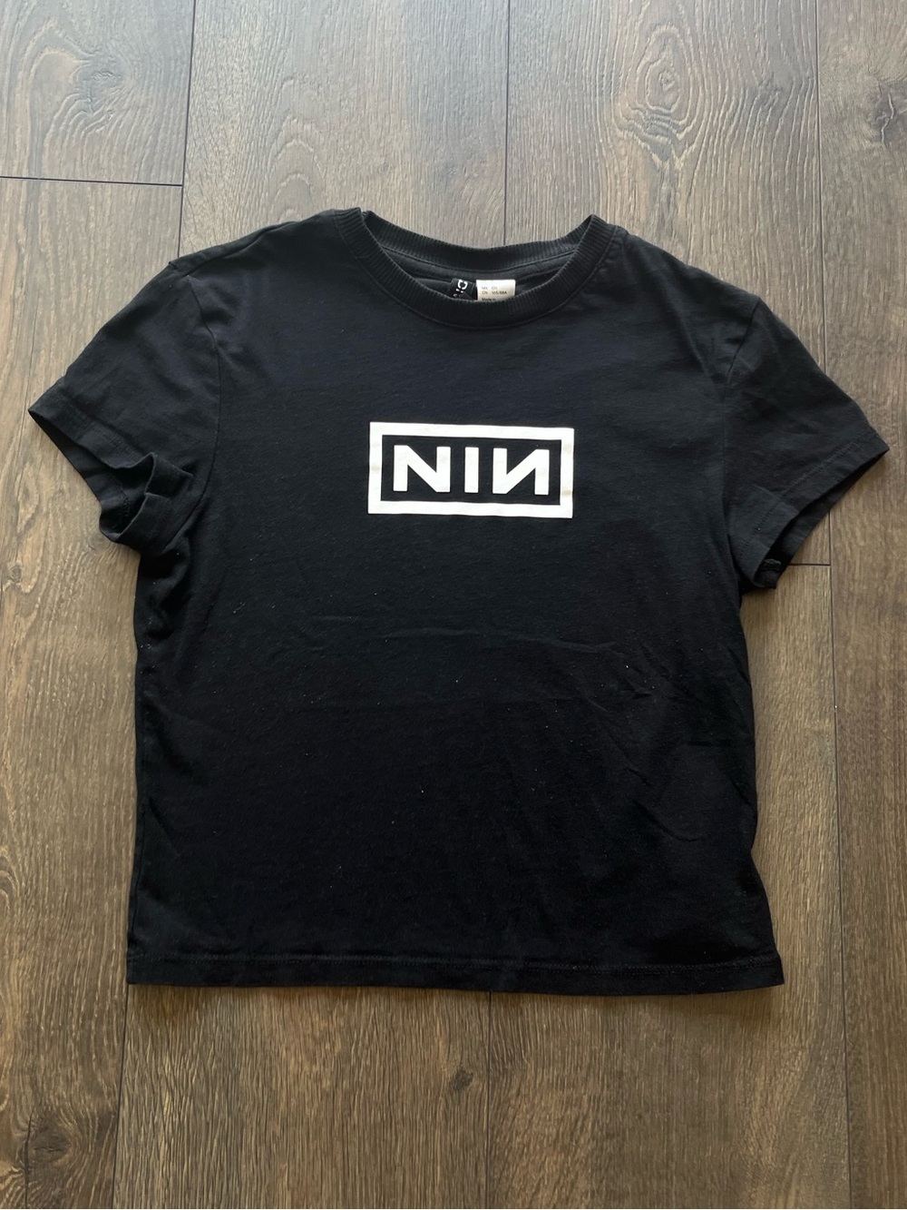 Divided H&M Nine Inch Nails Cropped Tee